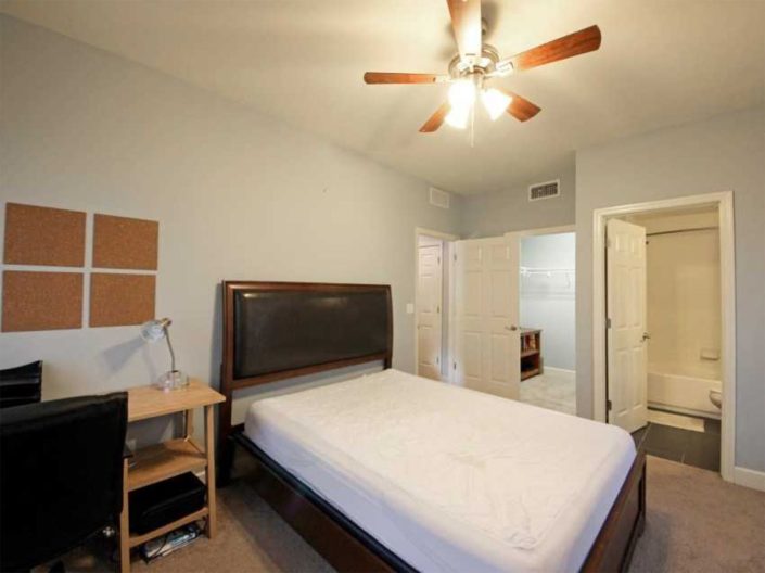 Centro Luxury Apartments Closest Apartments to UF and Midtown! Circa