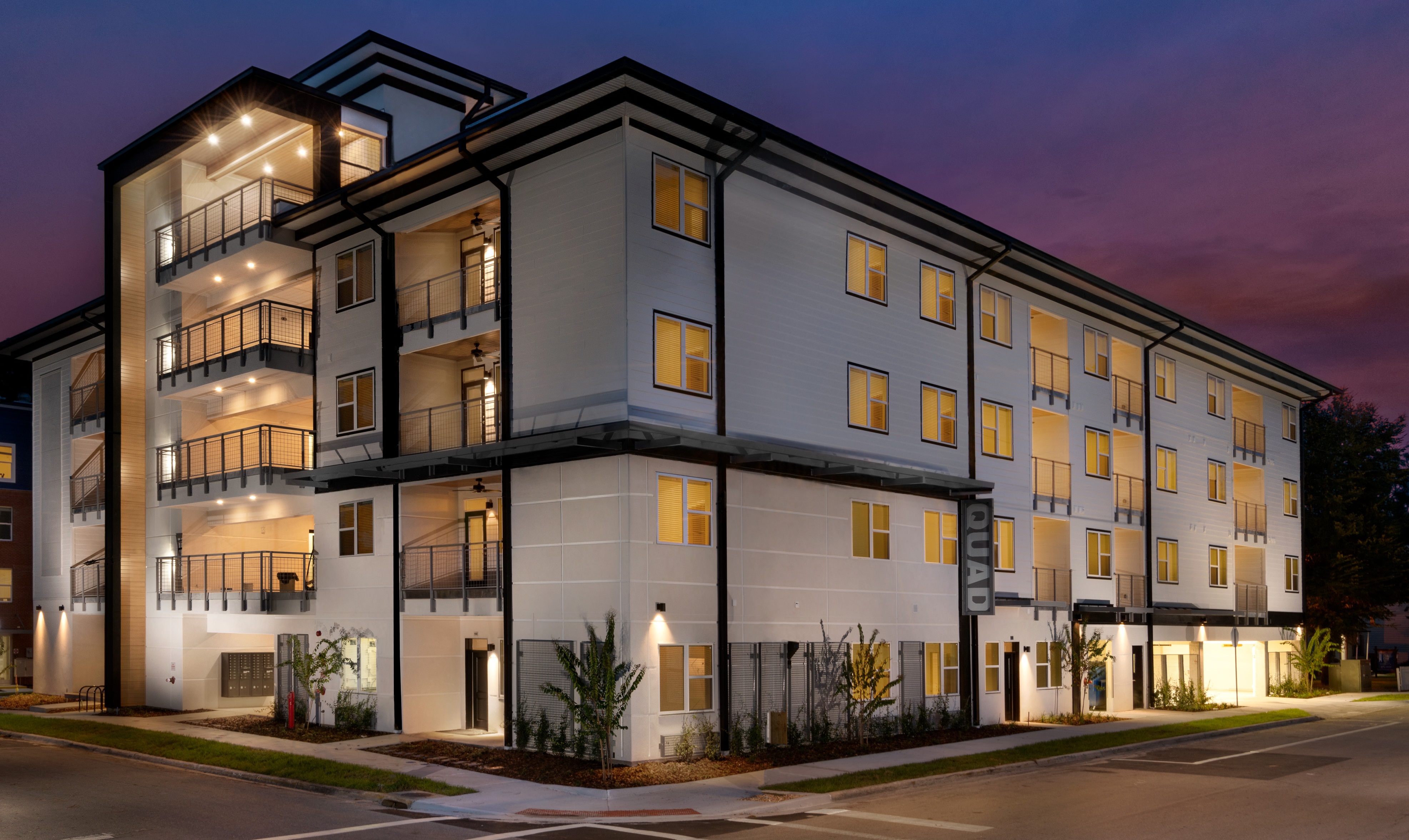 The Quad Closest Apartments to UF and Midtown! Circa Properties