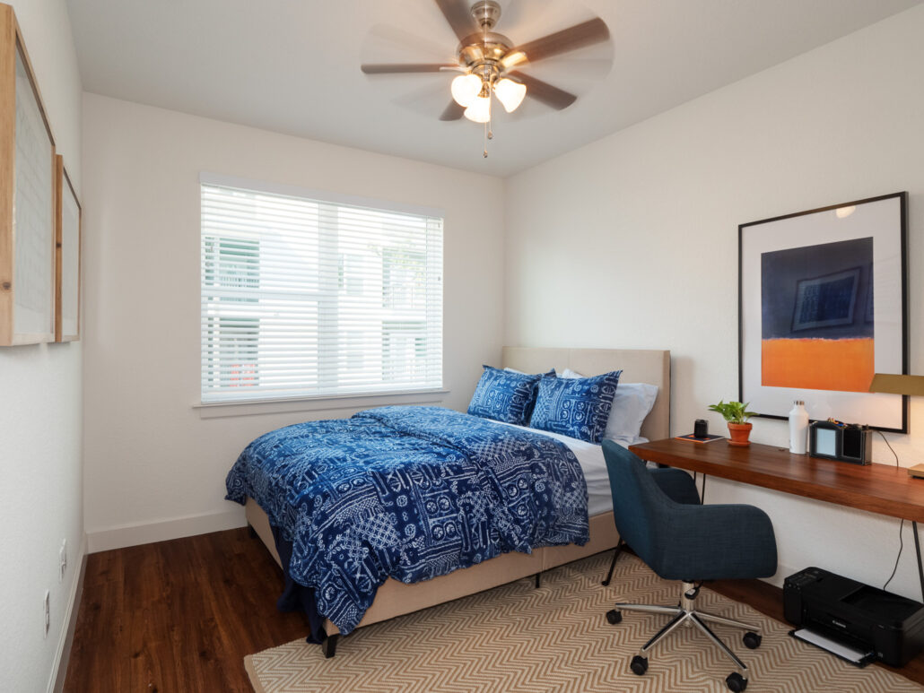2BR / 2BA at The Quad Luxury Apartments (C) Closest Apartments to UF