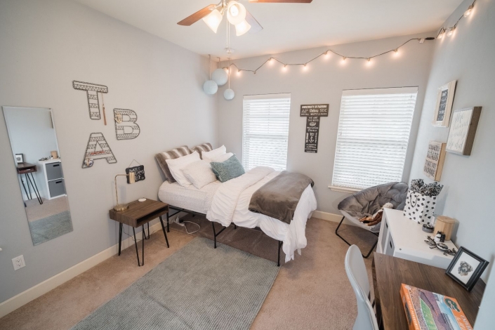 3BR / 3BA at Centro Luxury Apartments - Closest Apartments to UF and ...